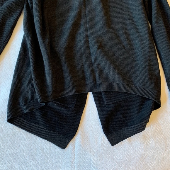 🔥HOST PICK🔥 Lululemon Cabin Yogi Wrap, Size 4 - Picture 14 of 16
